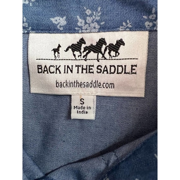 Back In The Saddle Short Sleeve Snap Button Down Blue Shirt Women's Size Small - Picture 5 of 6